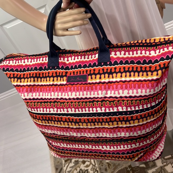 Vera Bradley Lighten Up Expandable Travel Bag Rio Squiggle - Picture 9 of 11